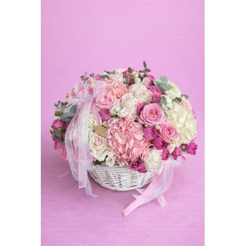 Pink Basket – Standart Çiçek Sepeti